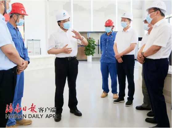 歡迎海南省省委常委，省委副書記，省長(zhǎng)馮飛蒞臨馳大幕墻公司承接的洋浦華能幕墻項(xiàng)目視察